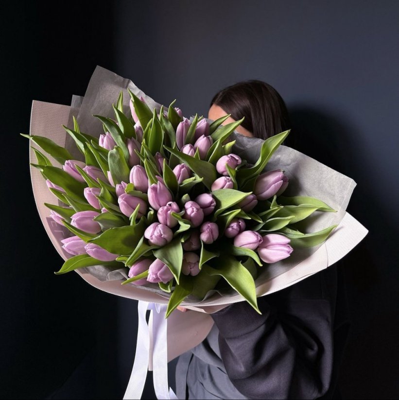 Kytica z fialových tulipánov č.72 - Veľkosť: L