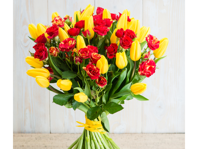 Kytica tulipány a ruže - Veľkosť: S