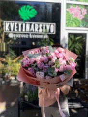 Elegant Bouquet with Pink Peonies and Eucalyptus