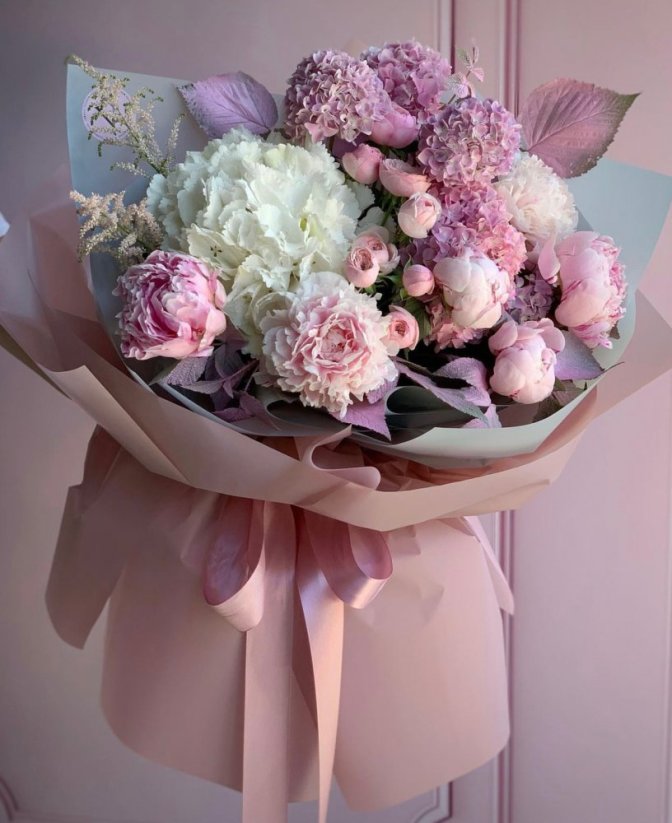 Ružová kytica s hortenziou č.42 - Veľkosť: M