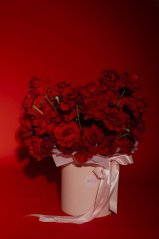 Luxury box of red Roses - the symbol of passion