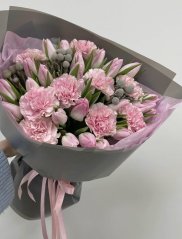 Kytica z karafiátov a tulipánov č.20