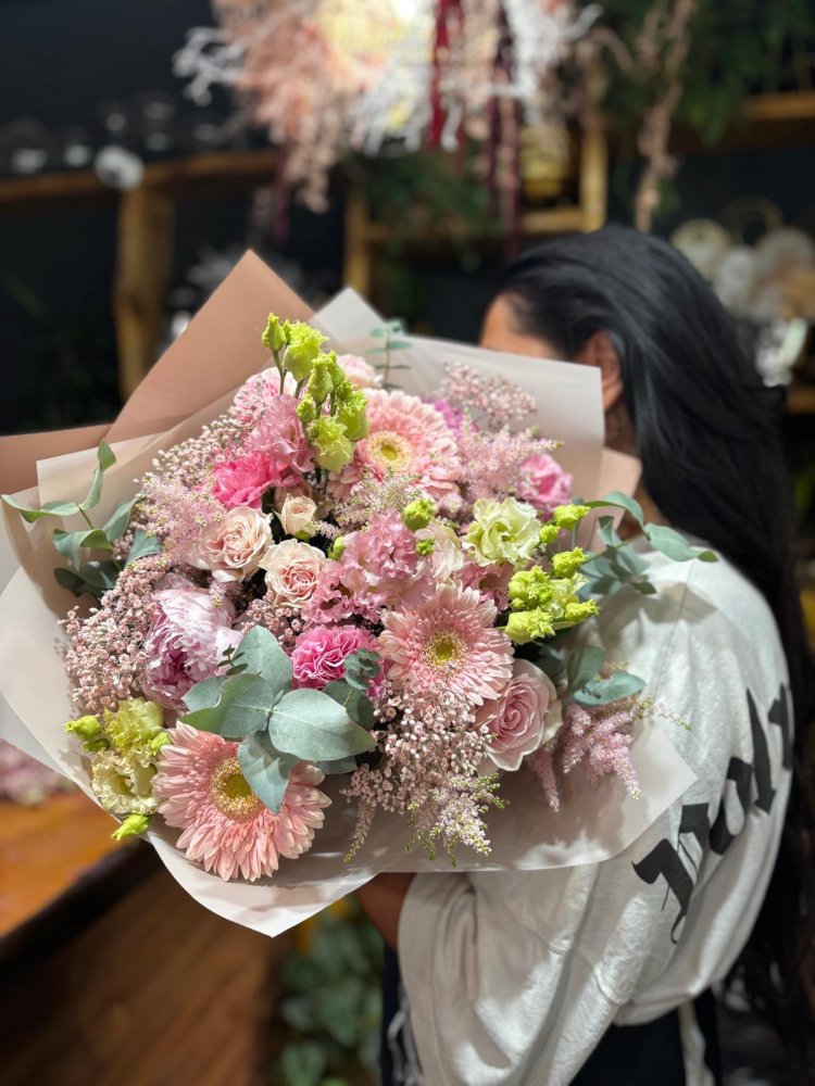 S / 60–65 € – 45×45 cm