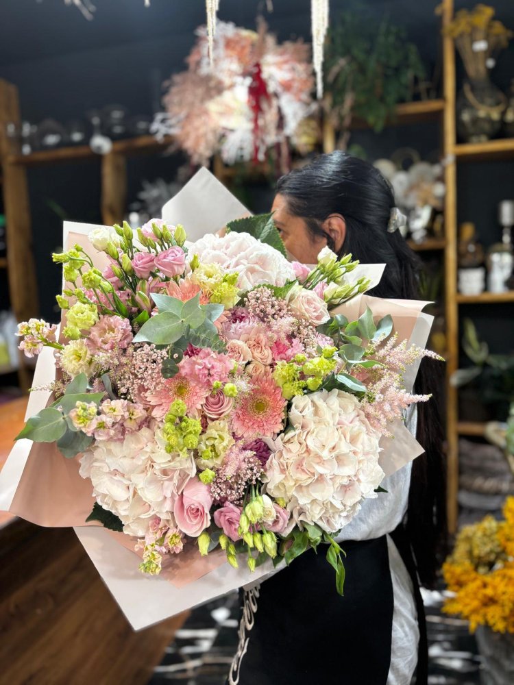 XL / 180–200 € – 60×50 cm