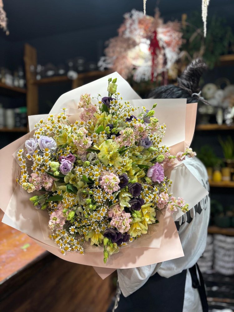 L / 90 € – 50×50 cm